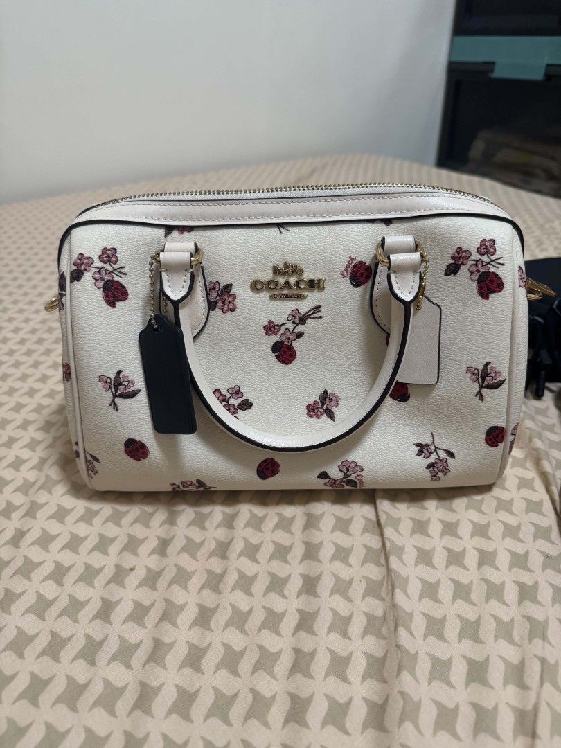 Coach Rowan Satchel (Category: Luxury Bags & Wallets) located in Manila. Submitted by chequeen (Listing ID 1441648335, Image 1). Description: .