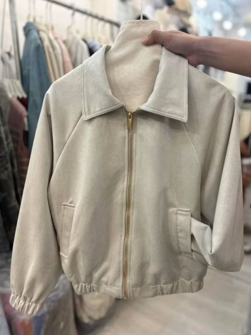 Suede Jacket ✨ Collared Zip-Up Suede Jacket (Category: Coats, Jackets and Outerwear) located in Manila. Submitted by PureWonder_Shop (Listing ID 1441735797, Image 1). Description: Color: Off white Collared neckline & a zip-up front. With two side pockets & inner lining. Elasticated cuffs & hem Bust up to 44" 🧁 FREE SHIPPING WITHIN METRO MANILA ✨.