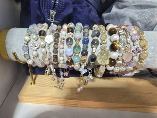 (Category: ) located in . Submitted by staybeautifulSG (Listing ID 1441588945, Image 1). Description: .