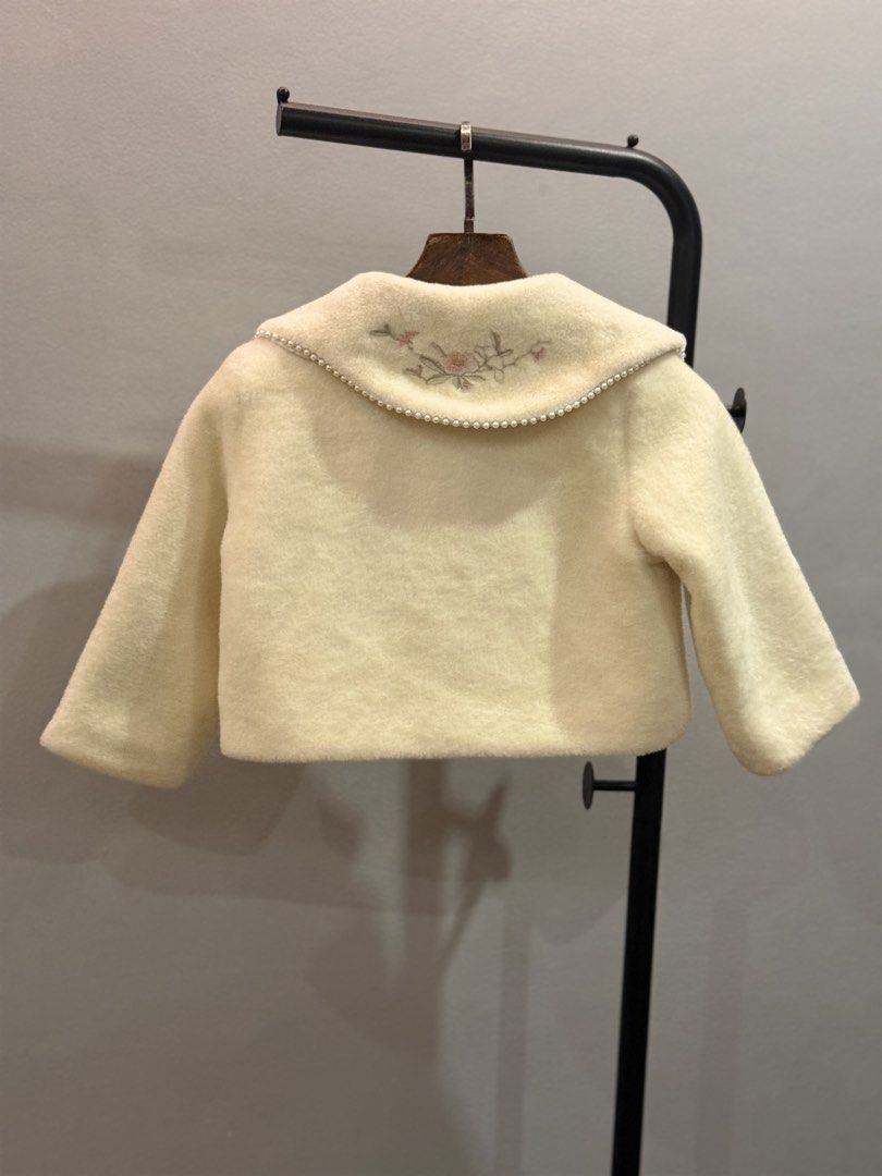 DAINT WINTER JACKET FOR GIRLS (Category: Babies & Kids Fashion) located in Dagupan City. Submitted by size.spectrum (Listing ID 1441601449, Image 2). Description: SIZE 120 for ages 6-7 Excellent used SEE PICS FOR DETAILS J&T, GCASH, PANGASINAN.