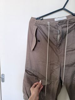 （分類：）位於 。 由 quiet.preloved 提交（商品編號 1441664391，圖片 1）。簡介： 。