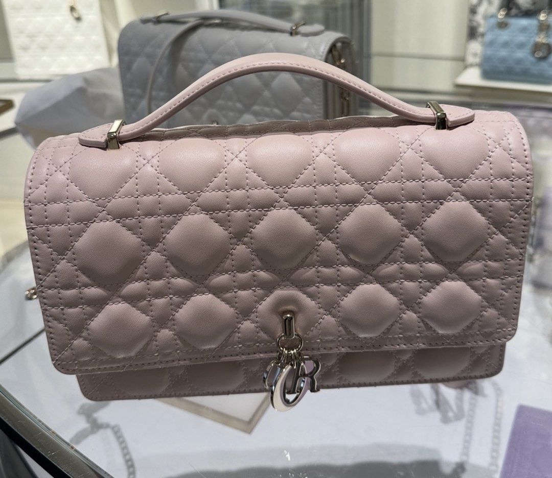 Authentic Dior Sakura Pink Bag (Category: Luxury Bags & Wallets) located in Pasig City. Submitted by 2ndluxe (Listing ID 1441602493, Image 1). Description: Dior Bag Condition: Brandnew Style: My Dior Top Handle Bag (Pink) Place and year purchased: Dior Osaka Japan, 2024 Inclusion: Complete set Retail Price: P250,000 Selling Price: P220,000 .