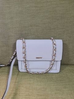 (Category: ) located in . Submitted by dosbagshop (Listing ID 1441724438, Image 1). Description: .