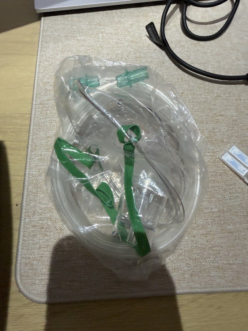 Elite Tokyo Nebulizer (Category: Medical Supplies & Tools) located in Dasmarinas. Submitted by cathsbny (Listing ID 1441772875, Image 2). Description: Elite Tokyo nebulizer with mask complete set .