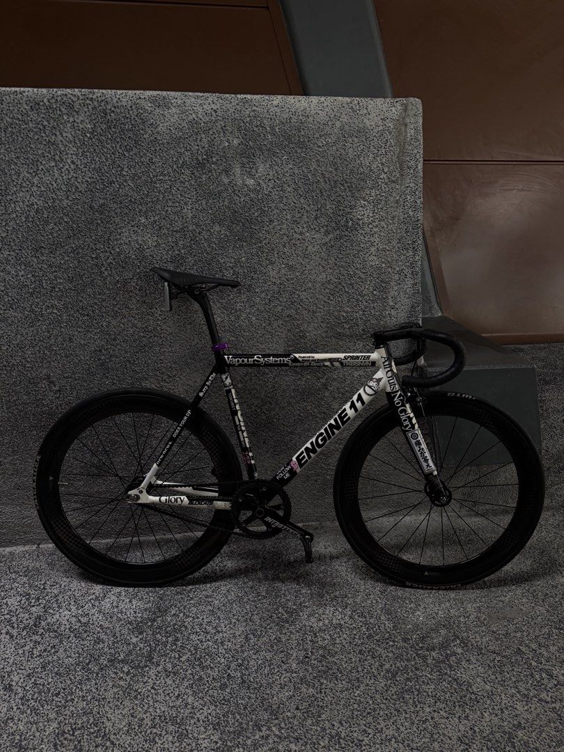 Engine 11 Sprinter (Category: Bicycles) located in Singapore. Submitted by jeromeezz (Listing ID 1441653367, Image 1). Description: Lf offers WTT/WTS Tanjordy fs Small dent CB PRICE.