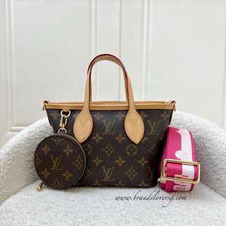 (Category: ) located in . Submitted by brands_lover (Listing ID 1441623922, Image 1). Description: .