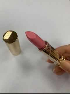 (Category: ) located in . Submitted by buysellcloset (Listing ID 1441756634, Image 1). Description: .