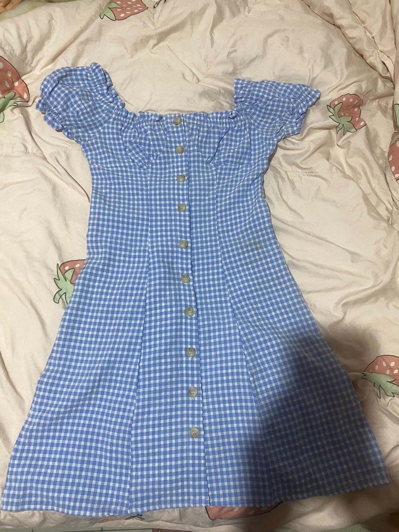 Free Blue Gingham Off-Shoulder Button-Up Dress (Category: Dresses) located in Mexico. Submitted by timitum (Listing ID 1441654783, Image 1). Description: freeee buy 2 from me then get this for free 🥰🧚🏻‍♀️💐.
