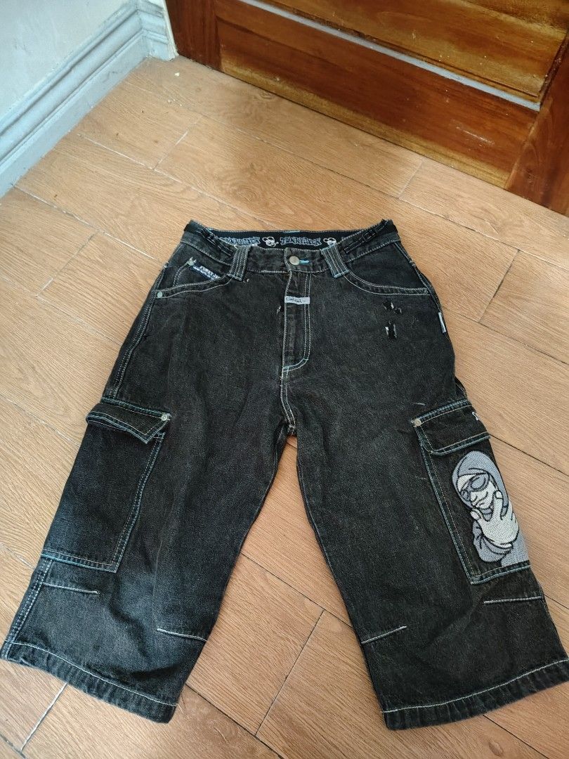 Funky Jack Denim Cargo Shorts with Graphic Print (Category: Shorts) located in Angeles City. Submitted by treasure0316 (Listing ID 1441641154, Image 1). Description: - Brand: Funky Jack - Style: Dark wash denim cargo shorts - Features: Graphic print on back pocket, patch detail, graphic on side cargo pocket - Details: Distressed front pockets - Unique and stylish addition to your wardrobe size 27 to 29 Length - 26 Leg opening - 9.