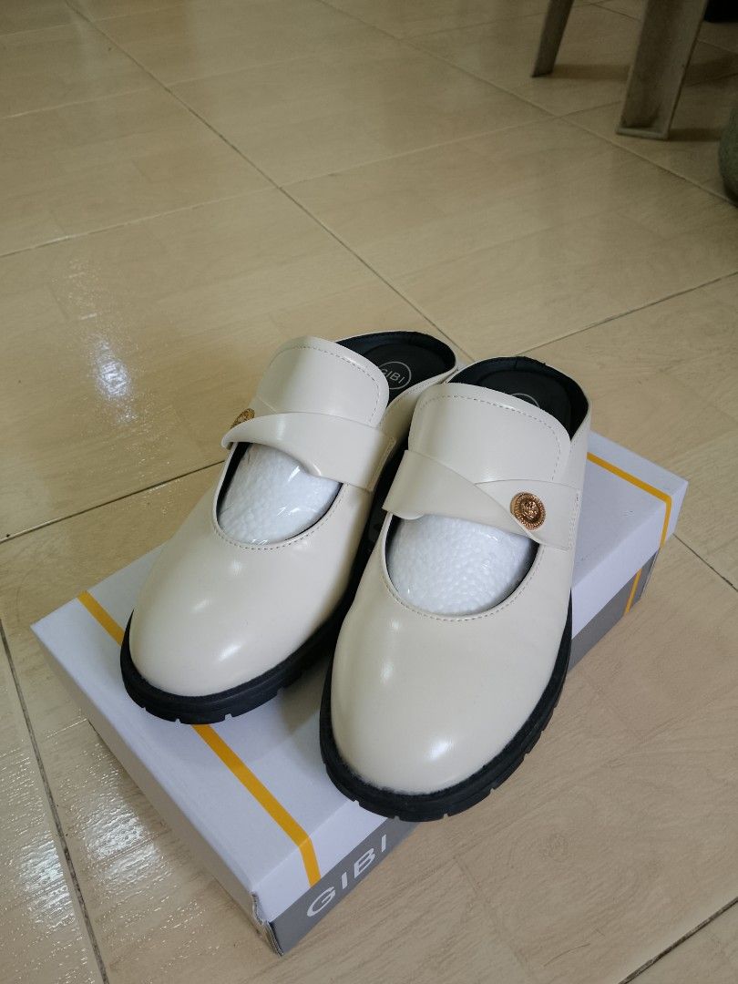 Gibi Cream Mules with Buckle Detail (Category: Flats & Sandals) located in Makati City. Submitted by its.angie (Listing ID 1441595897, Image 3). Description: Bought for 1,800 (last April 30) Selling for 1,500 (Slightly Negotiable) Size 37 -Brandnew, only used once - Cream colored mules from Gibi - Chunky sole for comfort and style - Easy slip-on design - Comes with original box - Great for casual wear.
