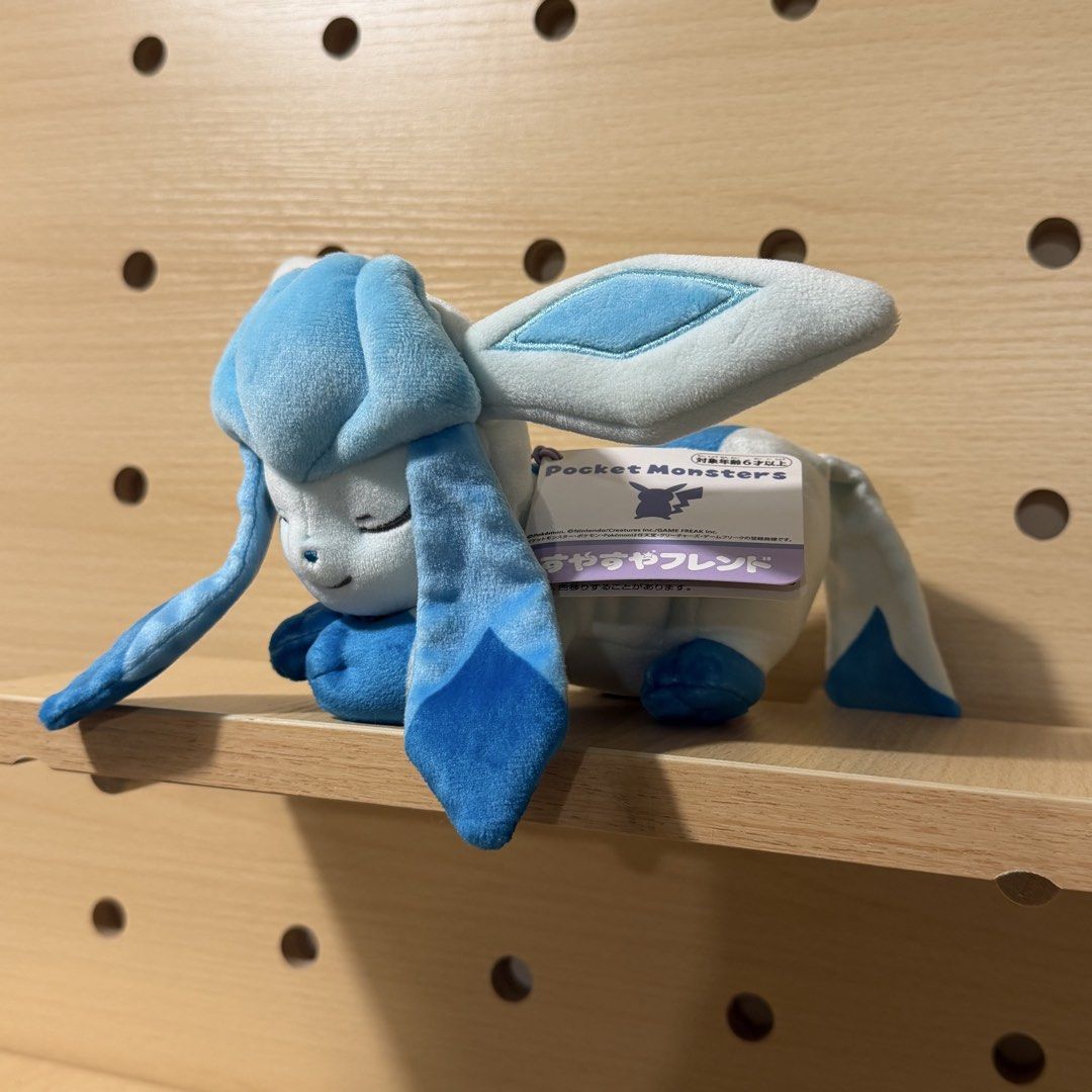 Glaceon Suyasuya Takara Tomy (Category: Figurines & Statues) located in Lubao. Submitted by plushmate (Listing ID 1441750289, Image 2). Description: From PKC SG 🇸🇬.