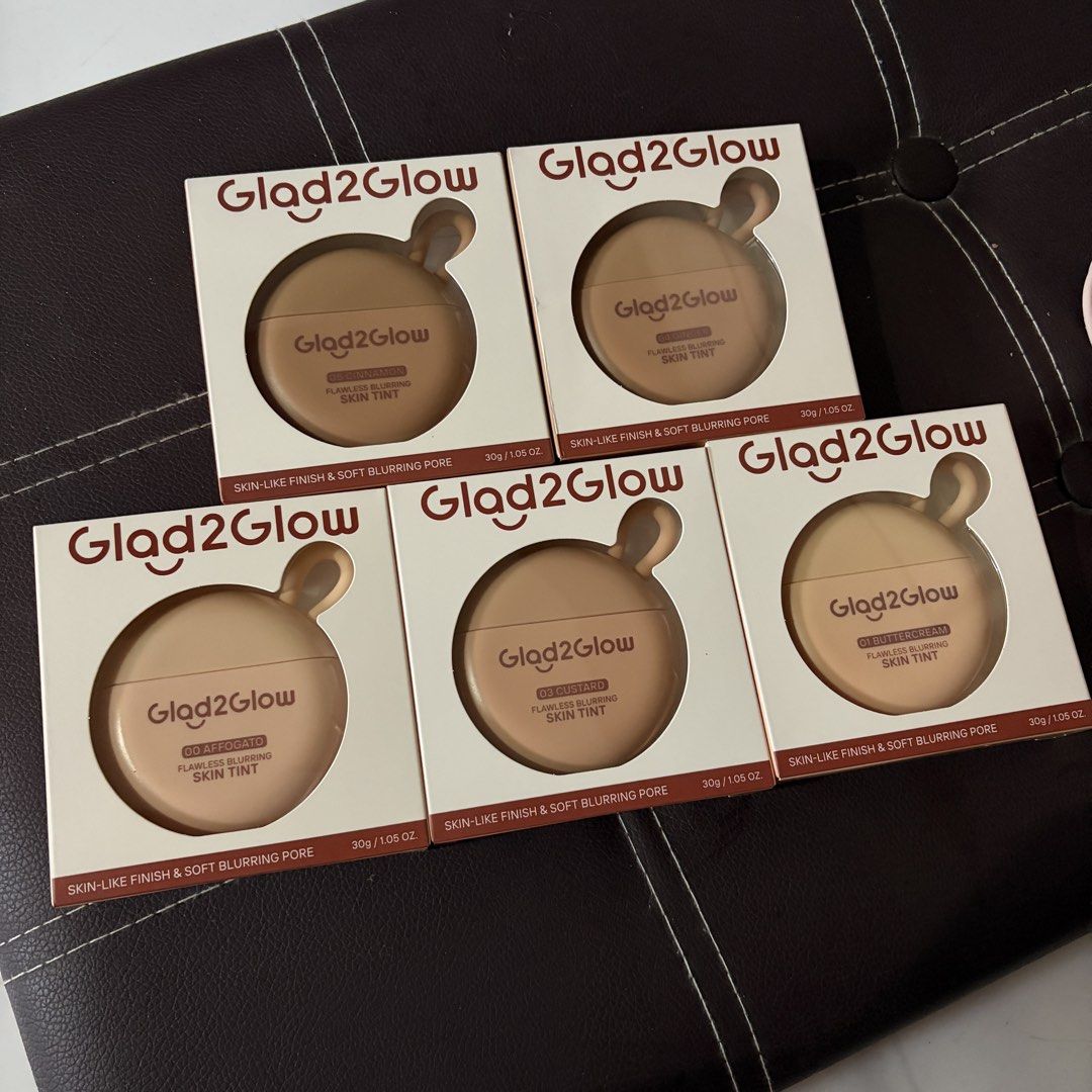 Glad2Glow Skin Tint (Category: Makeup) located in Bulacan. Submitted by puzzles_piece (Listing ID 1441644188, Image 1). Description: Brand new Available shades: 00 Affogato 01 Buttercream 03 Custard ❌ 04 Ginger 05 Cinnamon 📍Bulacan 💵 Gcash 🚚 J&T/ Lalamove (c/o buyer).