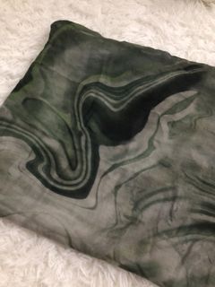 (Category: ) located in . Submitted by yiyinalissa (Listing ID 1441758318, Image 1). Description: .