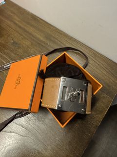 （分類：）位於 。 由 amybut 提交（商品編號 1441709572，圖片 1）。簡介： 。