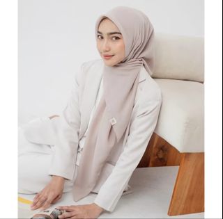 (Kategori: ) berada di . Dikirim oleh by.asaa (ID iklan 1441730235, Gambar 1). Deskripsi: .
