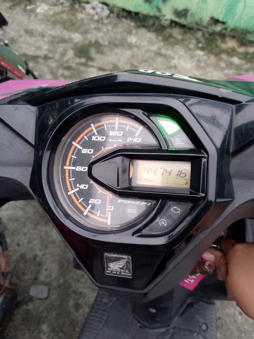 Honda Beat Fi Pink Scooter (Category: Motorbikes for Sale) located in Manila. Submitted by freefish_ab4ddb (Listing ID 1441685063, Image 2). Description: Forsale 27k Negotiable Or Swap To Your Unit!! Honda Beat Fi v2 2017 model Complete Original Papers Registered Till Oct 2026 Ready To Pickup Lto Plate Number Allstock Engine Original 44k ODO Goodrunning Condition Silent Engine Orig Rcb Brake Master Xspeed Mags X6 Exos Bassy Type Muffler Indo Flat