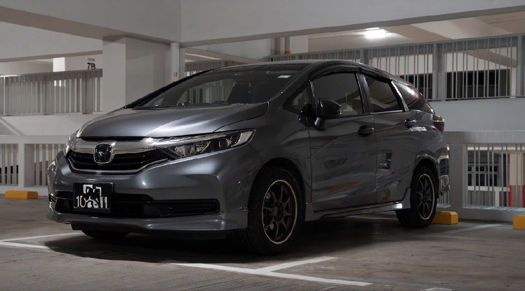 Honda Shuttle 1.5 G Keyless/Navi Honda Sensing (A) (Category: Used Cars) located in Singapore. Submitted by clement93 (Listing ID 1441677472, Image 2). Description: Come with HKS exhaust T’eye head unit 6+128GB with HD R-Cam Soundproof / blackout roof Carbon steering, gear knob Front & rear deepfly cam Trapo carmat Original CE28 rim with continental tyre Blind spot monitoring system 1 owner Will retaining number plate .