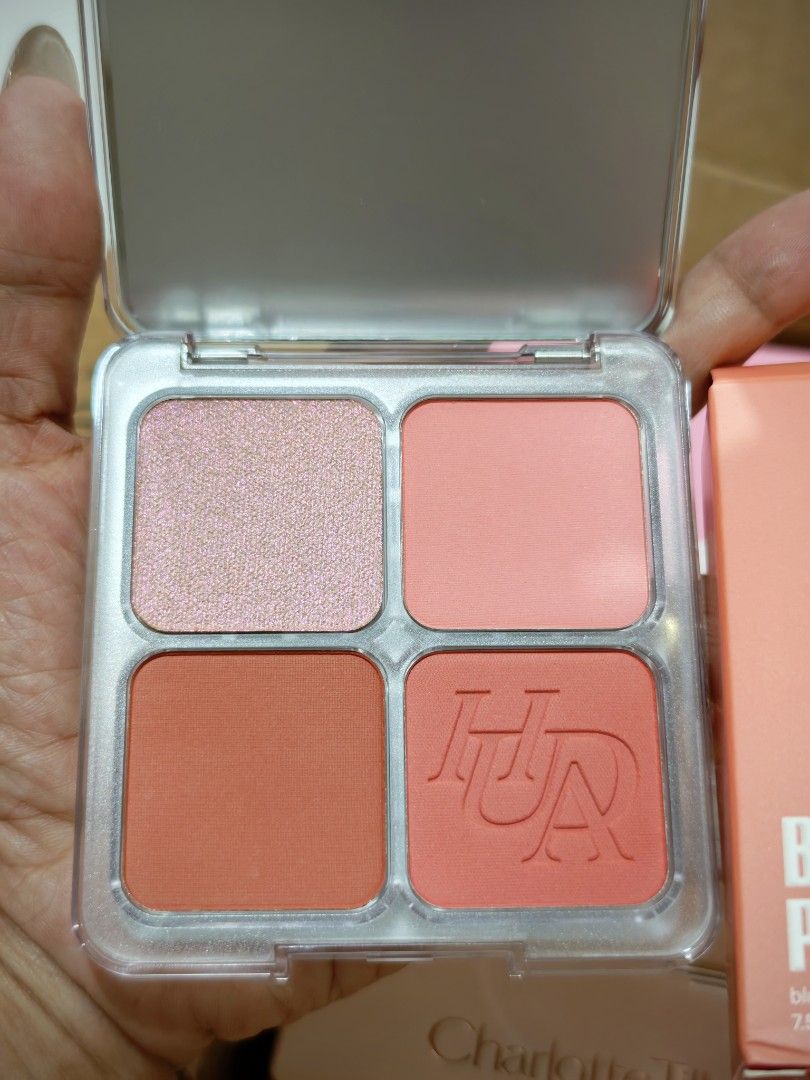 Huda Beauty Blush Filter Blurring Blushlighter Palette (Category: Makeup) located in Rizal. Submitted by wiseowl_765825 (Listing ID 1441607803, Image 3). Description: Shade : toasty peach 💯 % original from Sephora.