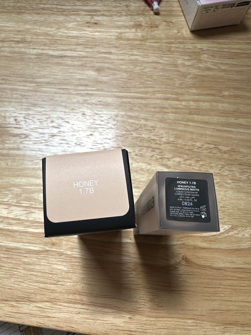 Hudabeauty Liquid Concealer 9ml shade Honey 1.7B (Category: Makeup) located in Cebu City. Submitted by cebucitybased (Listing ID 1441642780, Image 3). Description: Brand New Hudabeauty #Fauxfilter Luminous Matte Liquid Concealer Weight: 9ml Shade: Honey 1.7B Expiration: 03/2027.