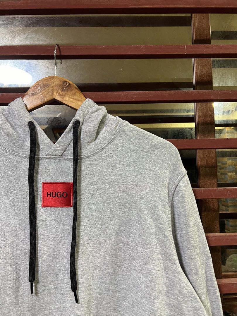 Hugo Boss Hoodie Jacket (Category: Coats, Jackets and Outerwear) located in Iba. Submitted by saploot (Listing ID 1441751176, Image 2). Description: Excellent condition No issue 21-22x29.