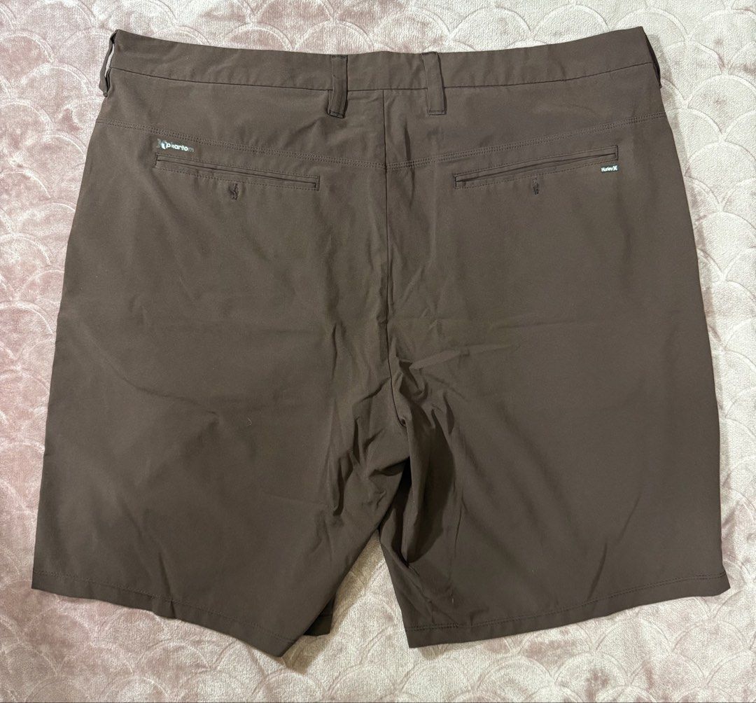 Hurley Men's Brown Chino Dri-fit Shorts 001 (Category: Shorts) located in Quezon City. Submitted by aryang.g (Listing ID 1441763243, Image 2). Description: Hurley Men’s Brown Chino Dri-fit Shorts •Size: 38 waist •Color: Brown •Washed already and ready to use •Negotiable:)) Issue: Missing 1 button on the back pocket Location: Del Monte, Quezon City / Ugong, Valenzuela Delivery Method: •Delivery fees are shoulder by the Buyer •Metro Manila: (Same D
