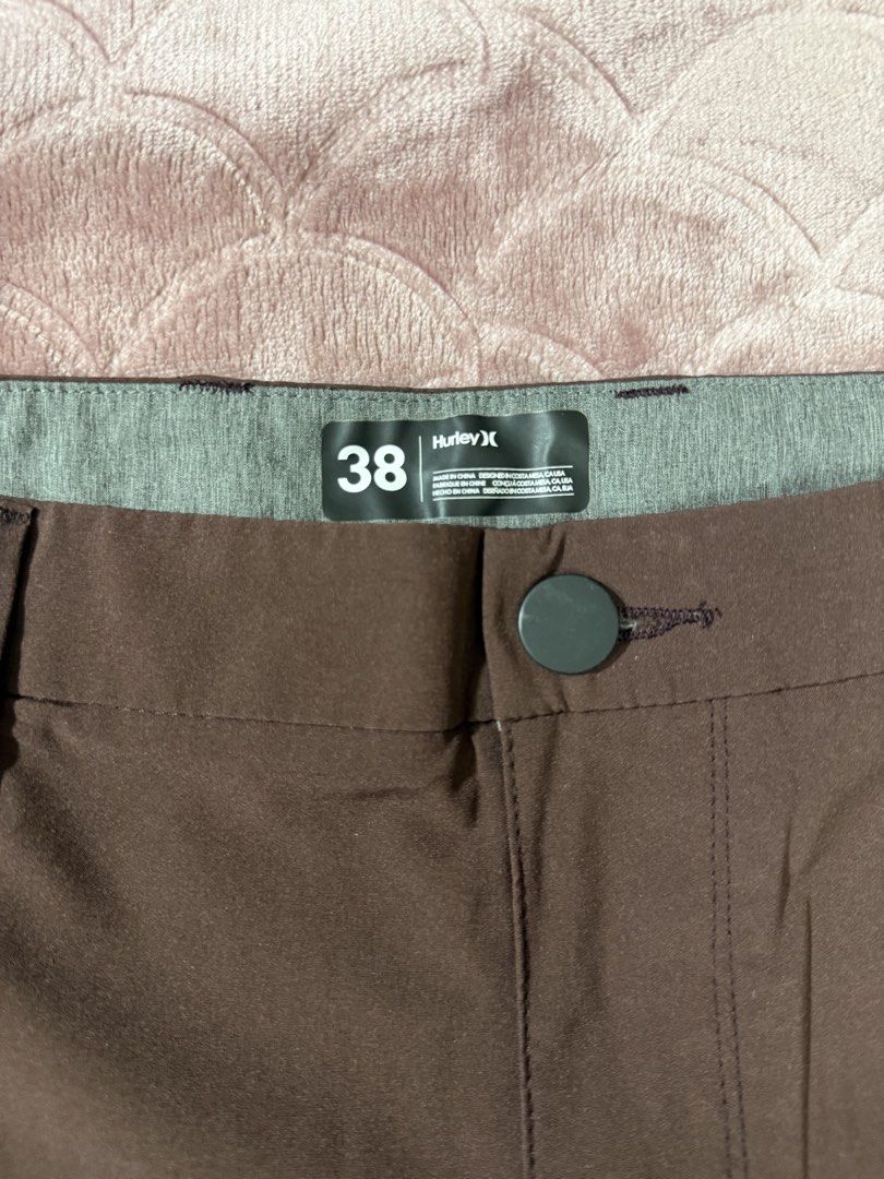 Hurley Men's Brown Chino Dri-fit Shorts 001 (Category: Shorts) located in Quezon City. Submitted by aryang.g (Listing ID 1441763243, Image 3). Description: Hurley Men’s Brown Chino Dri-fit Shorts •Size: 38 waist •Color: Brown •Washed already and ready to use •Negotiable:)) Issue: Missing 1 button on the back pocket Location: Del Monte, Quezon City / Ugong, Valenzuela Delivery Method: •Delivery fees are shoulder by the Buyer •Metro Manila: (Same D