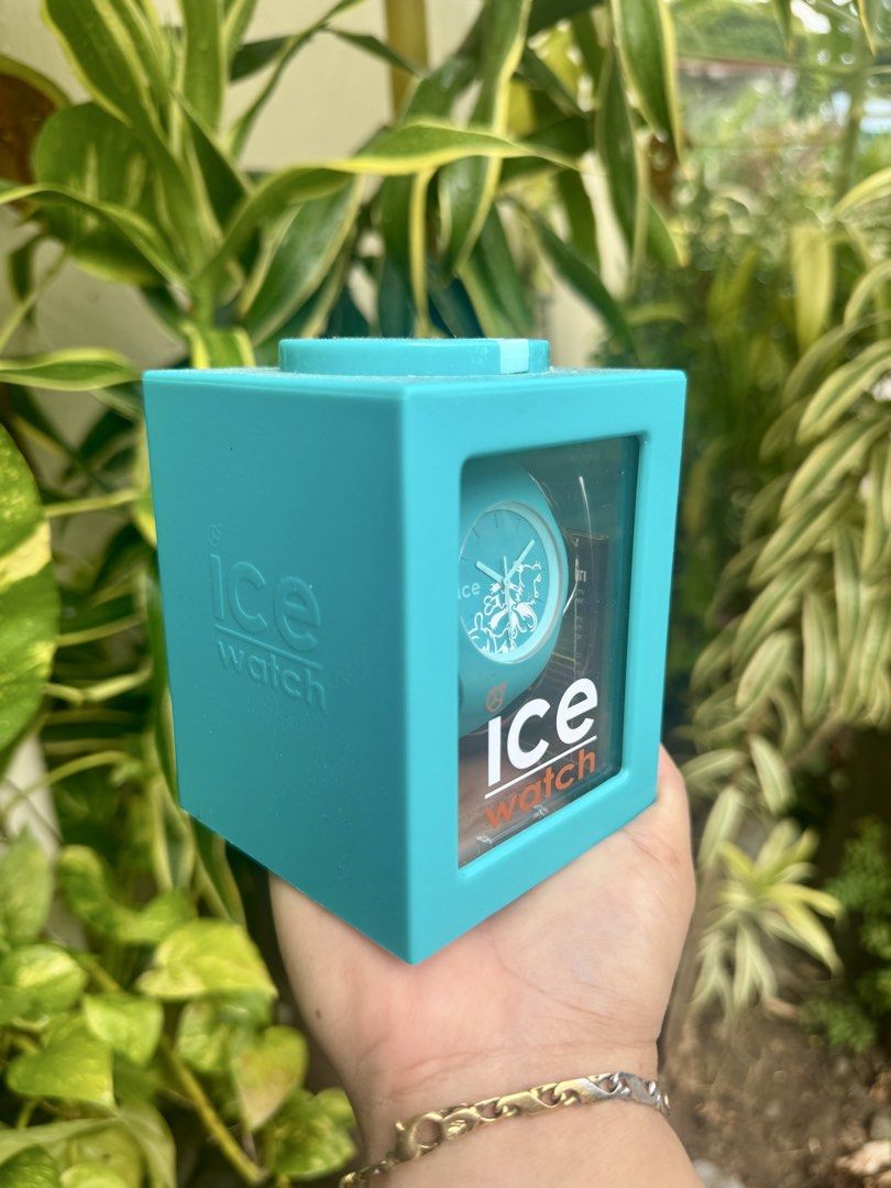 ICE WATCH Teal Watch in Original Box (Category: Women's Watches) located in Cainta. Submitted by danica010314 (Listing ID 1441670232, Image 2). Description: - Teal ICE WATCH - Comes in original cube packaging - Fun graphic design on watch face - Comfortable silicone strap - Ideal for everyday wear or as a gift - Selling as is.