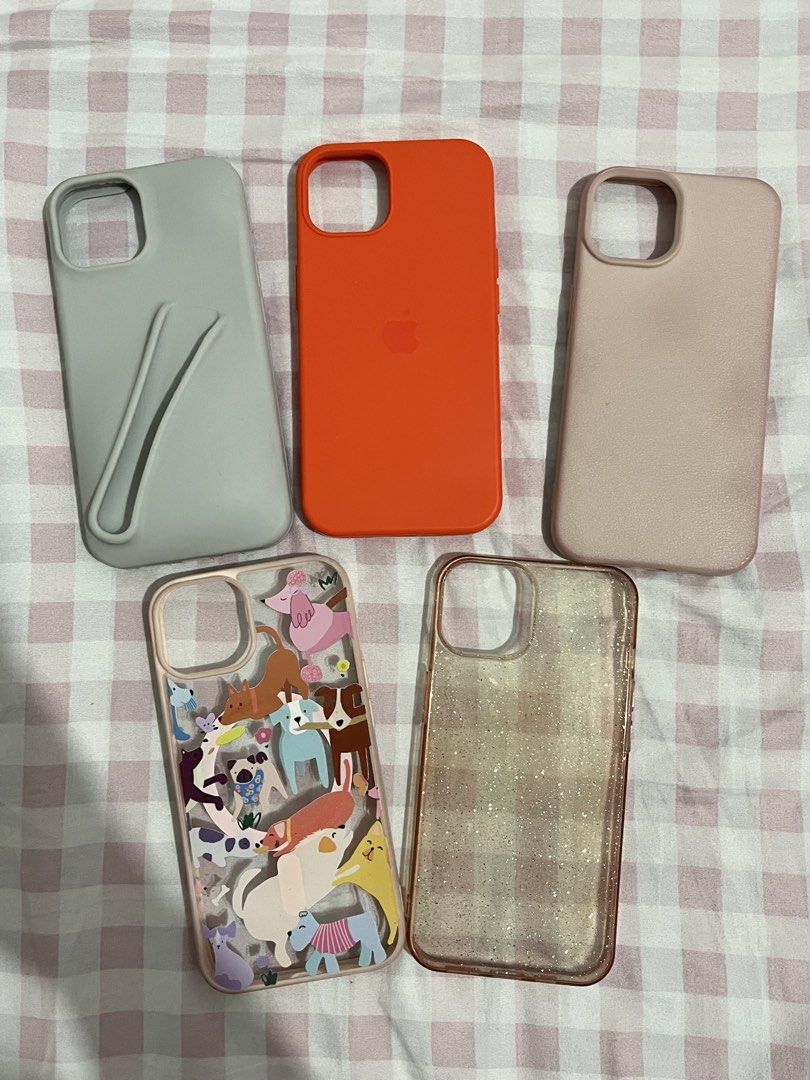 Iphone 13/14 Cases (Category: Cases & Sleeves) located in Valenzuela. Submitted by charlizeandre (Listing ID 1441684558, Image 1). Description: 150 bundle .