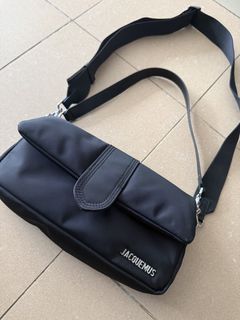 (Category: ) located in . Submitted by myclosetstylist (Listing ID 1441618537, Image 1). Description: .