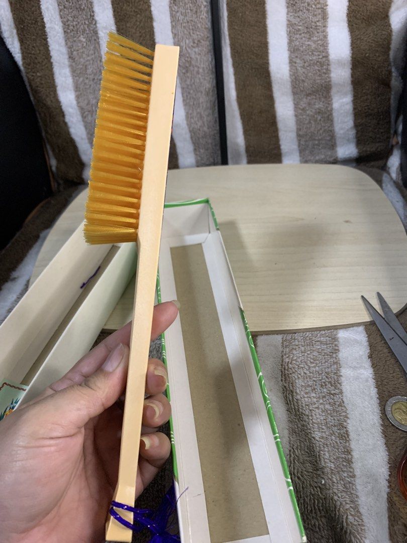 Japan brand cloth brush (Category: Other Accessories) located in Cabanatuan. Submitted by mjluxxejapan (Listing ID 1441598301, Image 3). Description: Fixed price antibay mganda bristles. Bnew. Cond. aporox 11” tall.ganda ng quality .