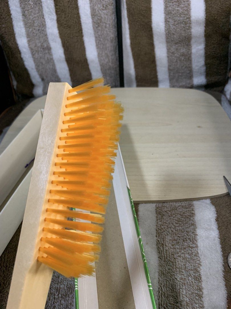 Japan brand cloth brush (Category: Other Accessories) located in Cabanatuan. Submitted by mjluxxejapan (Listing ID 1441598301, Image 2). Description: Fixed price antibay mganda bristles. Bnew. Cond. aporox 11” tall.ganda ng quality .