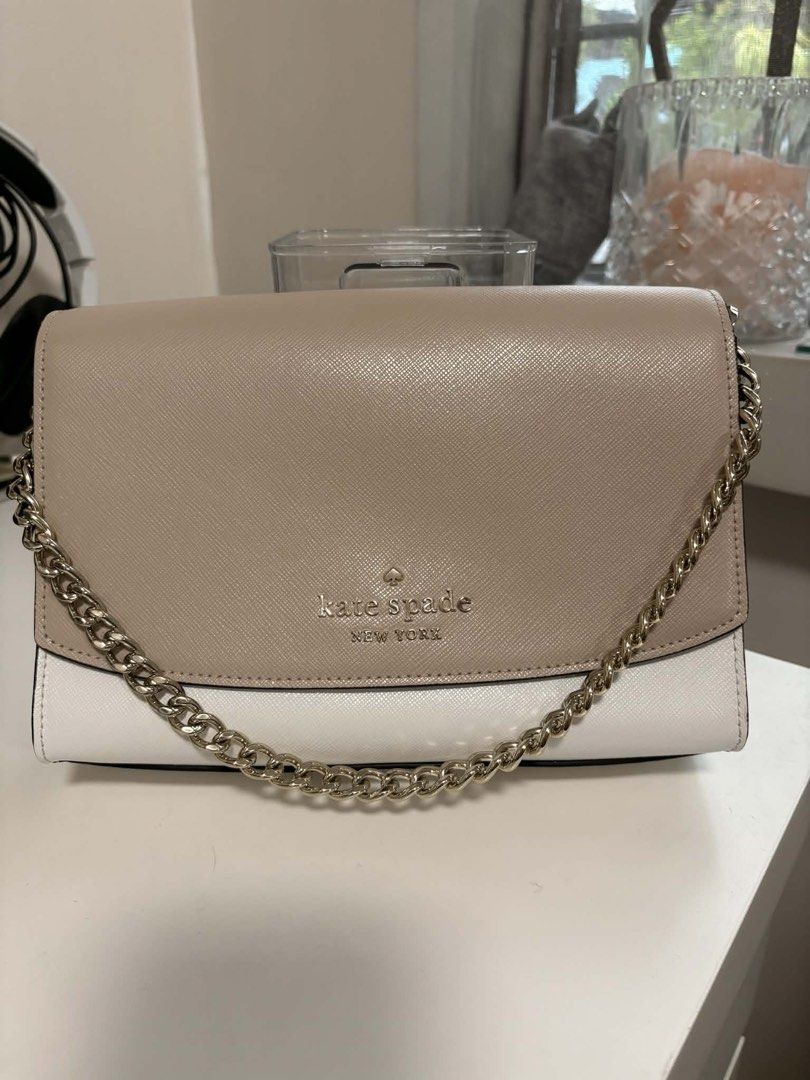 Kate Spade Convertible Bag Canada Purchased (Category: Luxury Bags & Wallets) located in San Jose del Monte. Submitted by mm_ch (Listing ID 1441721363, Image 2). Description: - Authentic Kate Spade convertible bag - Purchased in Canada - Comes with care tag - Selling for Php 4399 - Perfect for everyday use or special occasions.