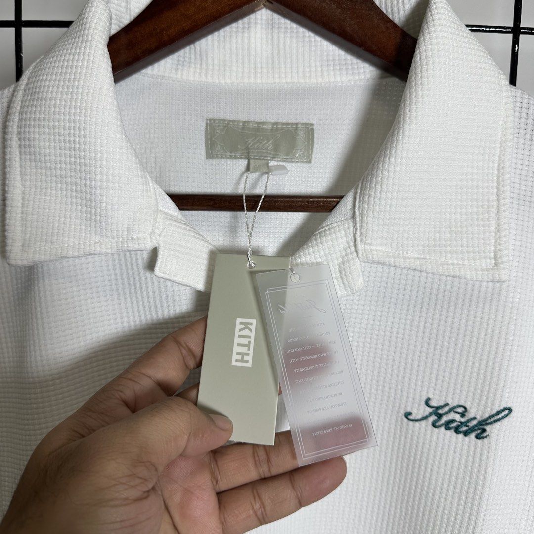 KITH WAFFLE POLO SHIRT (Category: Activewear) located in Talavera. Submitted by puppyinsane (Listing ID 1441772180, Image 3). Description: LARGE FIT LENGTH: 29 WIDTH: 22 .