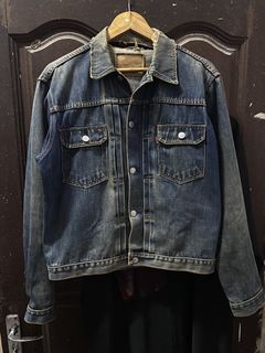 (Category: ) located in . Submitted by detectivethriftfashi.stone (Listing ID 1441717031, Image 1). Description: .