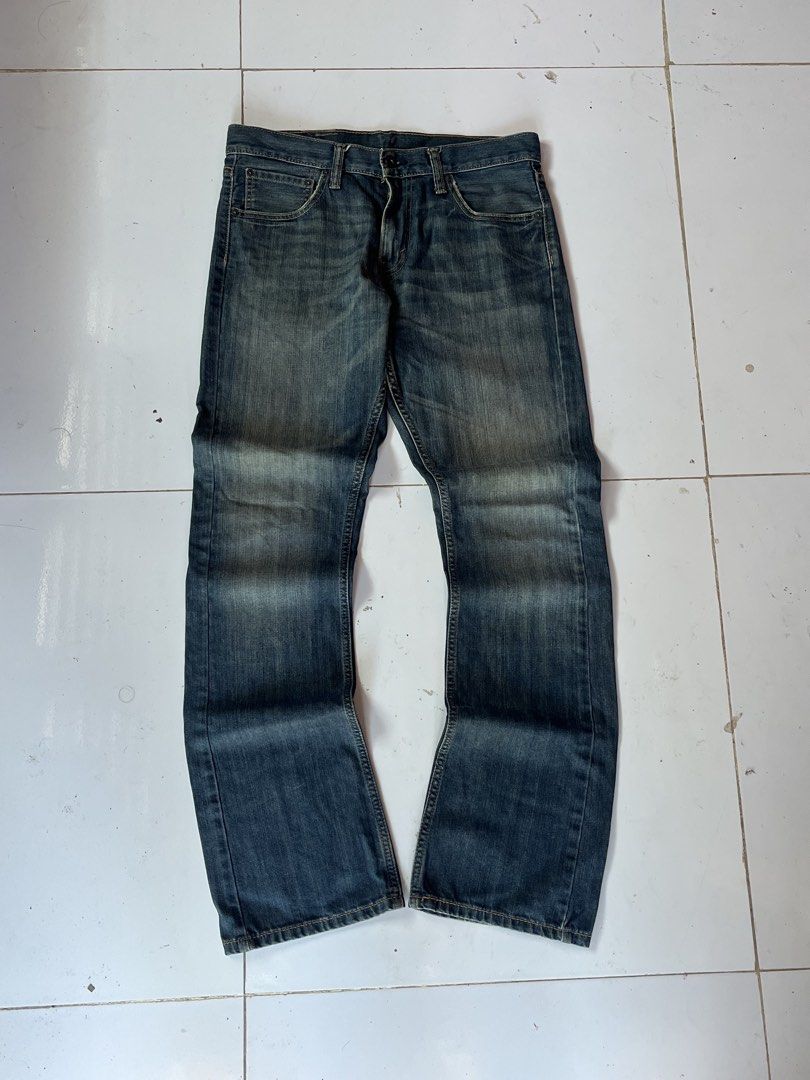 Levi’s Jeans (Category: Jeans) located in Talisay. Submitted by arabell21 (Listing ID 1441726317, Image 1). Description: Good as new condition W32 L32 on tag Dimes W34 L43 Thigh 10 HEM 9 Color rate: 10/10 No issue.