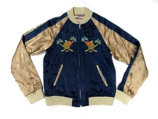 (Category: ) located in . Submitted by vintagecloset_mystore (Listing ID 1441741636, Image 1). Description: .