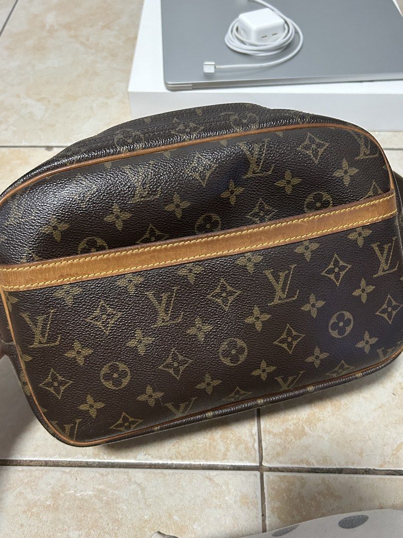 Louis Vuitton Monogram Canvas Crossbody Bag (Category: Luxury Bags & Wallets) located in Manila. Submitted by minmin061313 (Listing ID 1441703457, Image 2). Description: Price 20,000 (nego) Selling Louis Vuitton Monogram Reporter PM Crossbody Bag (M45254) Classic and timeless LV piece with the iconic monogram design and genuine leather trim. Spacious and practical for everyday use, travel, or styling casual and luxury outfits. • Model: Reporter P