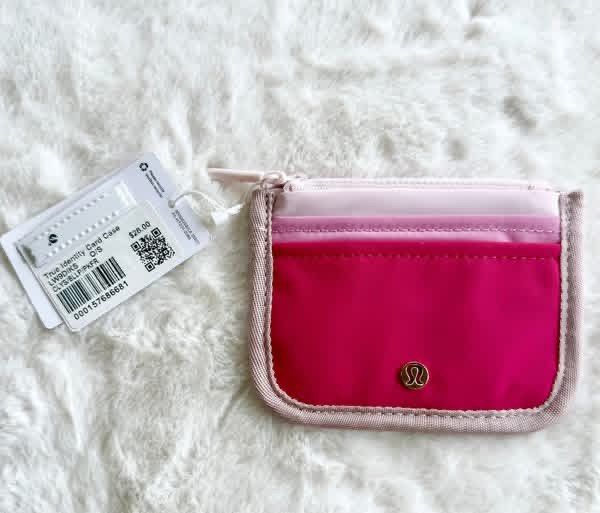 Lululemon True Identity Card Wallet (Category: Wallets & Card holders) located in Tagbilaran City. Submitted by extrazing (Listing ID 1441751506, Image 1). Description: Guaranteed authentic. Purchased from Lululemon store in Canada. 2 pcs available. Price includes shipping fee from Visayas :) .
