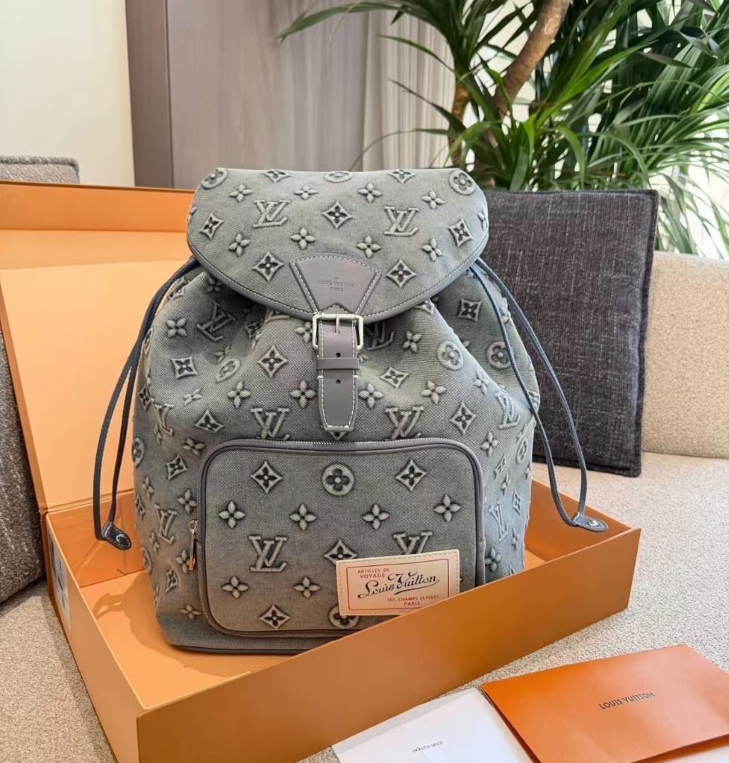 blue one handle backpack leather vintageparis Bolvaint The backpack is crafted responsibly with certified sustainable leather from Gold Vintage World Map Tapestry Duffel