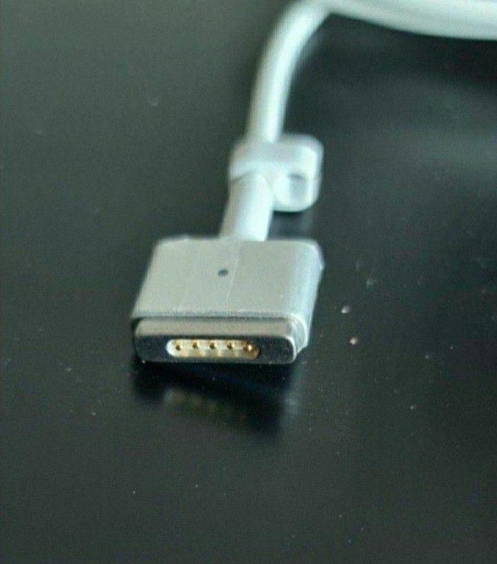 Macbook Pro 85w Magsafe 2 Charger471977192284508161