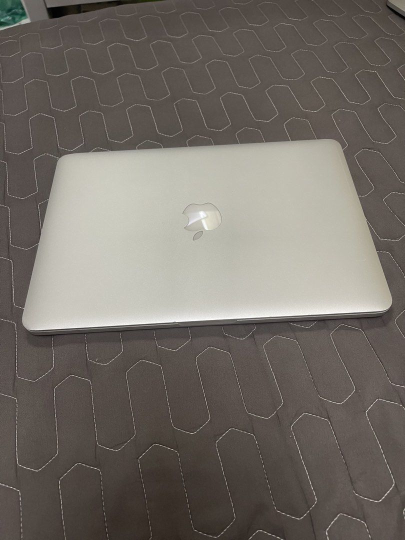 macbook pro i5 2015 13inch 500GB (Category: Laptops & Notebooks) located in Manila. Submitted by hometechieonlineshop (Listing ID 1441627291, Image 2). Description: macbook pro 2015 8gb ram 2.9 ghz intel core i5 512GB ssd intel iris graphics 6100 cc: 317 original battery dent issue check picture with charger .