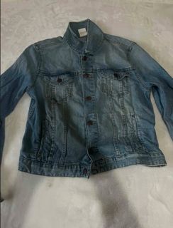 (Category: ) located in . Submitted by closet_reframe (Listing ID 1441612213, Image 1). Description: .