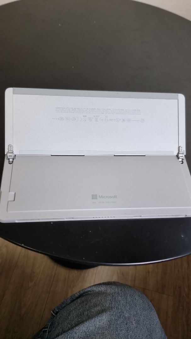 Microsoft Surface Go 128GB SSD | 8GB RAM | Windows 11 | Touchscreen472082643703582722