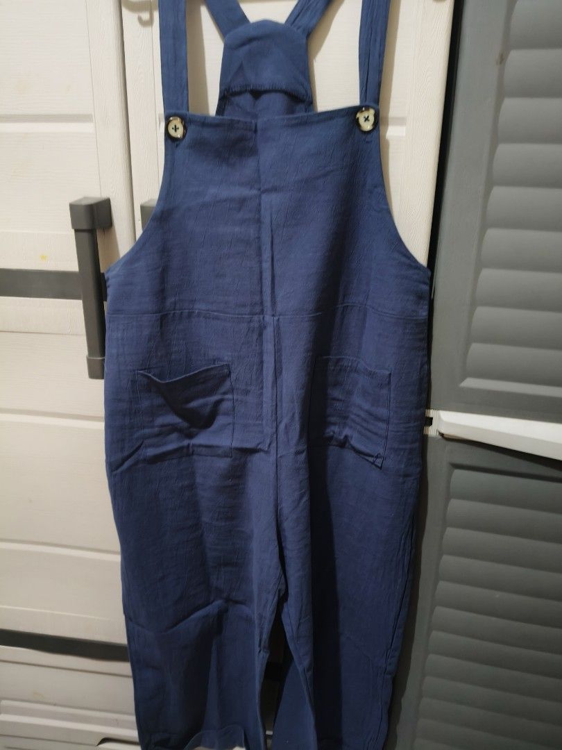 Navy Blue Linen Blend Overalls Jumpsuit (Category: Jumpsuits) located in Marikina City. Submitted by lorence11 (Listing ID 1441669080, Image 1). Description: - Navy blue overalls - Breathable linen blend fabric - Two front pockets - Adjustable straps with button closures FOR DETAILS CALL OR TX 09915139470.