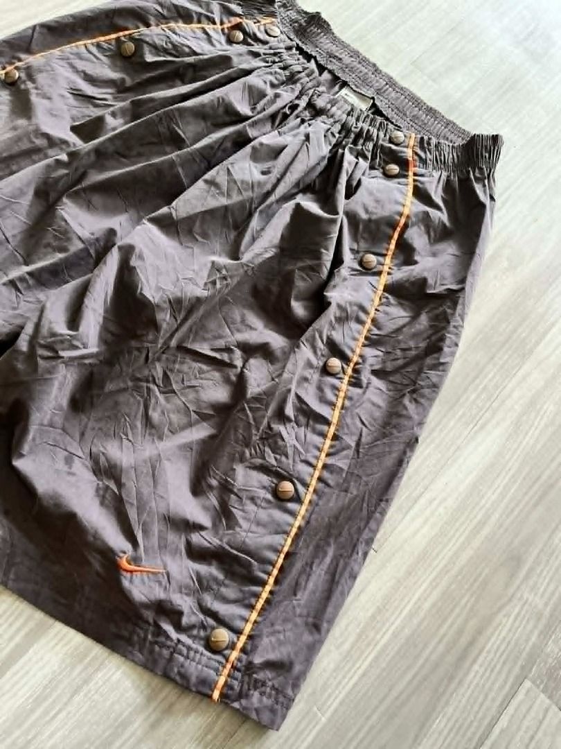 Nike Tearaway Snap Button Shorts (Category: Shorts) located in Caloocan City. Submitted by archive404 (Listing ID 1441593102, Image 3). Description: Nike Tearaway Snap Button Shorts 🔥 • Width: 29 stretchable up to 34 • Thigh: 14.5 • Length: 23 • Hem/Leg Opening: 13 • Issue: sign of usage • Item are Off/Legit 🏷️ 199 + SF 📸 Photos may vary due to lighting ♻️ Please manage expectations — all items are thrifted/preloved 📍 Camarin, Caloocan City �
