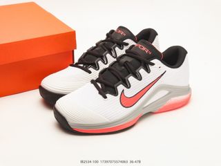 (Category: ) located in . Submitted by outlet_sneakers_shop (Listing ID 1441640842, Image 1). Description: .