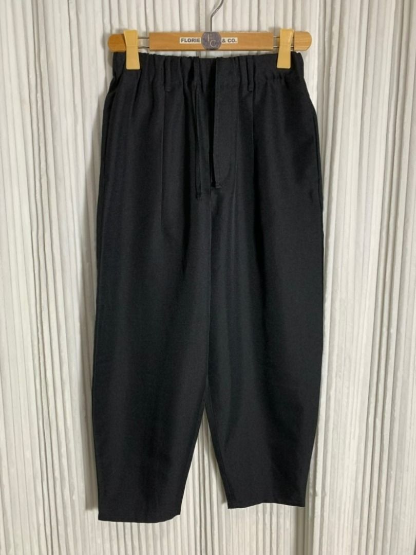 NP90-GU MEN'S BALLOON ANKLE PANTS (Category: Trousers) located in Bauang. Submitted by summercollectionfc (Listing ID 1441631216, Image 1). Description: ❗️𝘼𝙡𝙡 𝙙𝙚𝙩𝙖𝙞𝙡𝙨 𝙥𝙤𝙨𝙩𝙚𝙙❗️ ✨𝗚𝗨 𝗠𝗘𝗡'𝗦 𝗕𝗔𝗟𝗟𝗢𝗢𝗡 𝗔𝗡𝗞𝗟𝗘 𝗣𝗔𝗡𝗧𝗦✨ ᴄᴏᴅᴇ: ɴᴘ-90 𝐏𝐫𝐢𝐜𝐞: 𝟒𝟒𝟖 + 𝐒𝐅 𝐨𝐧𝐥𝐲 ▪️ XS ▪️ Good as New ▪️ No issues ▪️ W 26-30" x L 35.5" ▪️ BLACK 📍Location: LA UNION (New updated location) 📩DM for faster transaction 𝙿𝙰𝚈𝙼𝙴𝙽𝚃 & 𝚂�