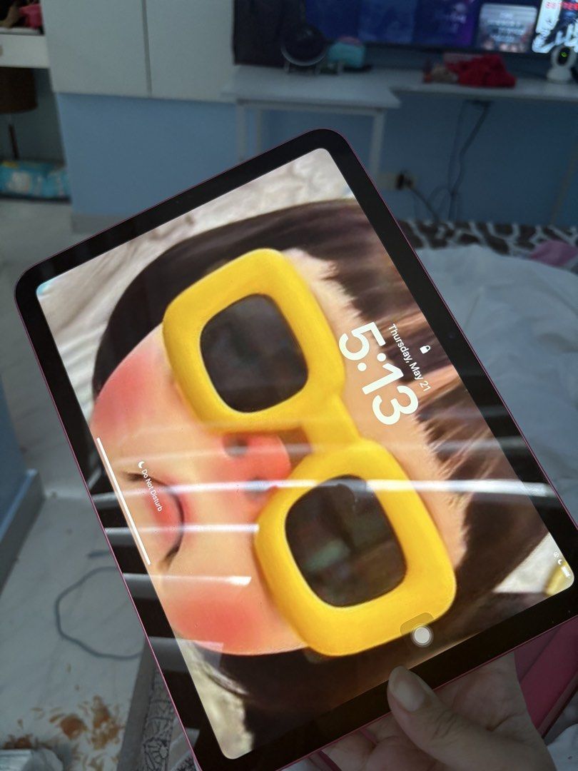 opad 10th gen (Category: iPad) located in Manila. Submitted by ghailpedre43337 (Listing ID 1441704314, Image 2). Description: Ipad 10th gen 64gb Wifi minor scratch slightly nego. .
