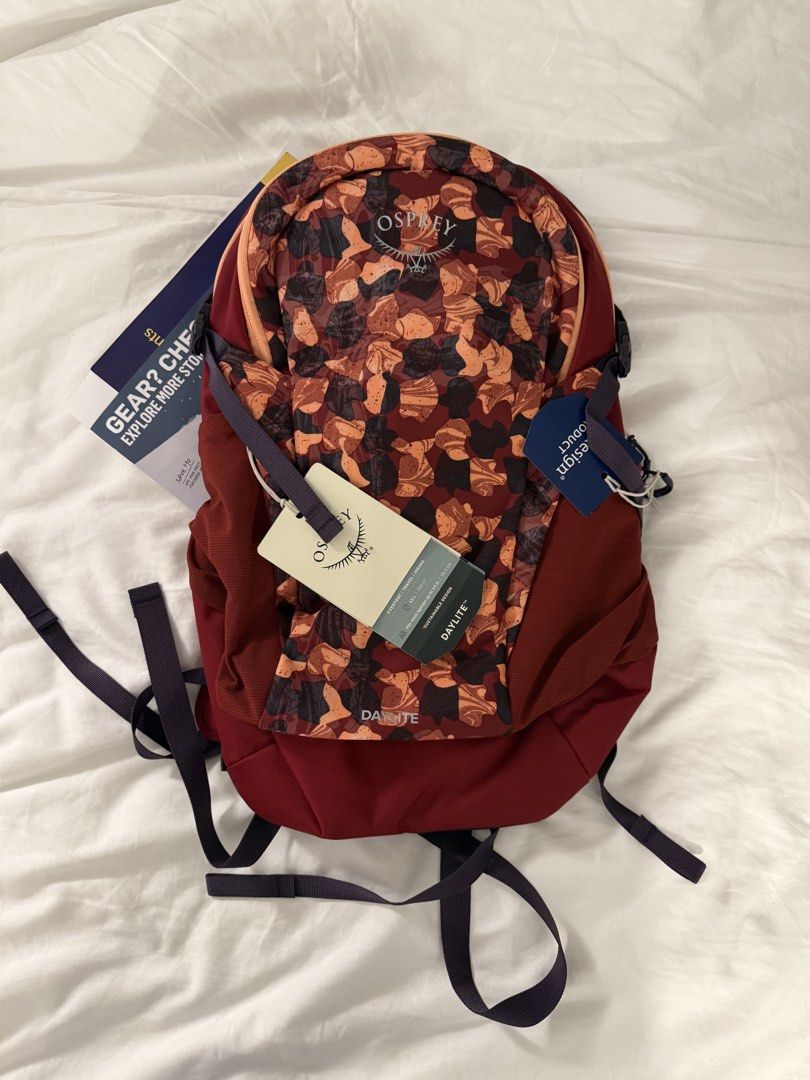Osprey Daylite Backpack (Category: Backpacks) located in Paranaque City. Submitted by suzyfern07 (Listing ID 1441585087, Image 1). Description: Mall price: 5k++ 3.8k each 13L capacity Pm for more info.