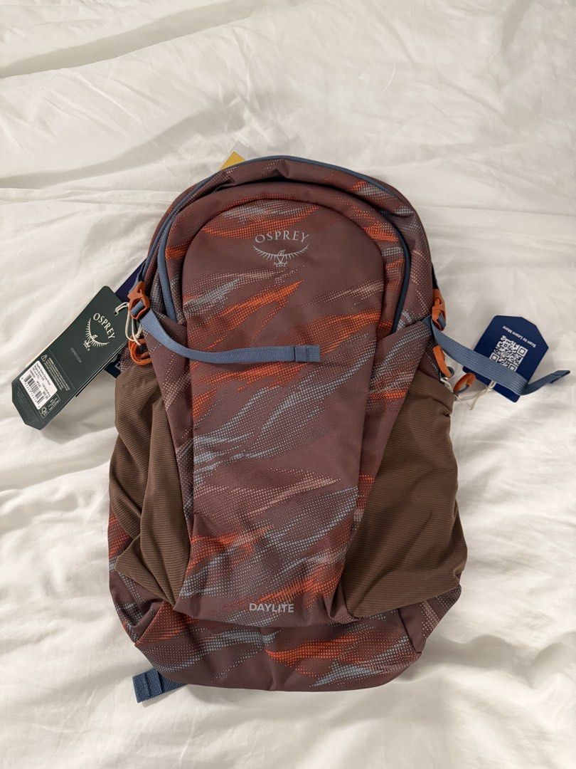 Osprey Daylite Backpack (Category: Backpacks) located in Paranaque City. Submitted by suzyfern07 (Listing ID 1441585087, Image 3). Description: Mall price: 5k++ 3.8k each 13L capacity Pm for more info.